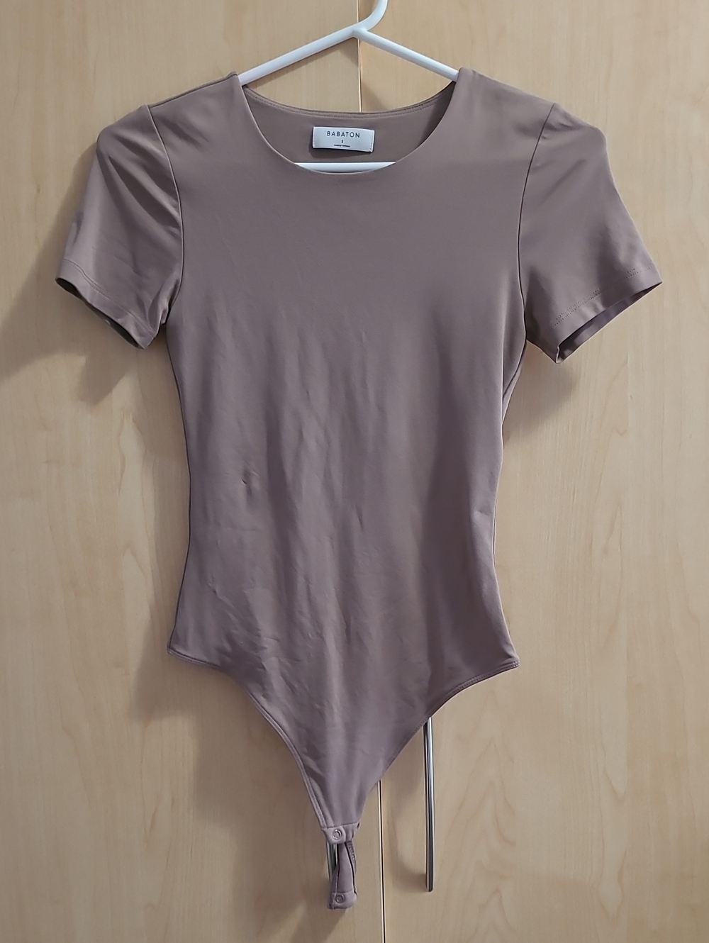 Aritzia Babaton Short-Sleeve Bodysuit in Rich Mocha Brown